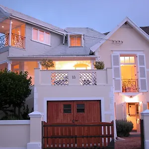 Cheviot Place *** Kapstadt